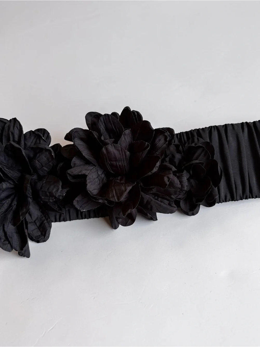 NWT Zara Silky Floral Black Belt Size 30 Pleats Stretch Preppy Feminine Coquette